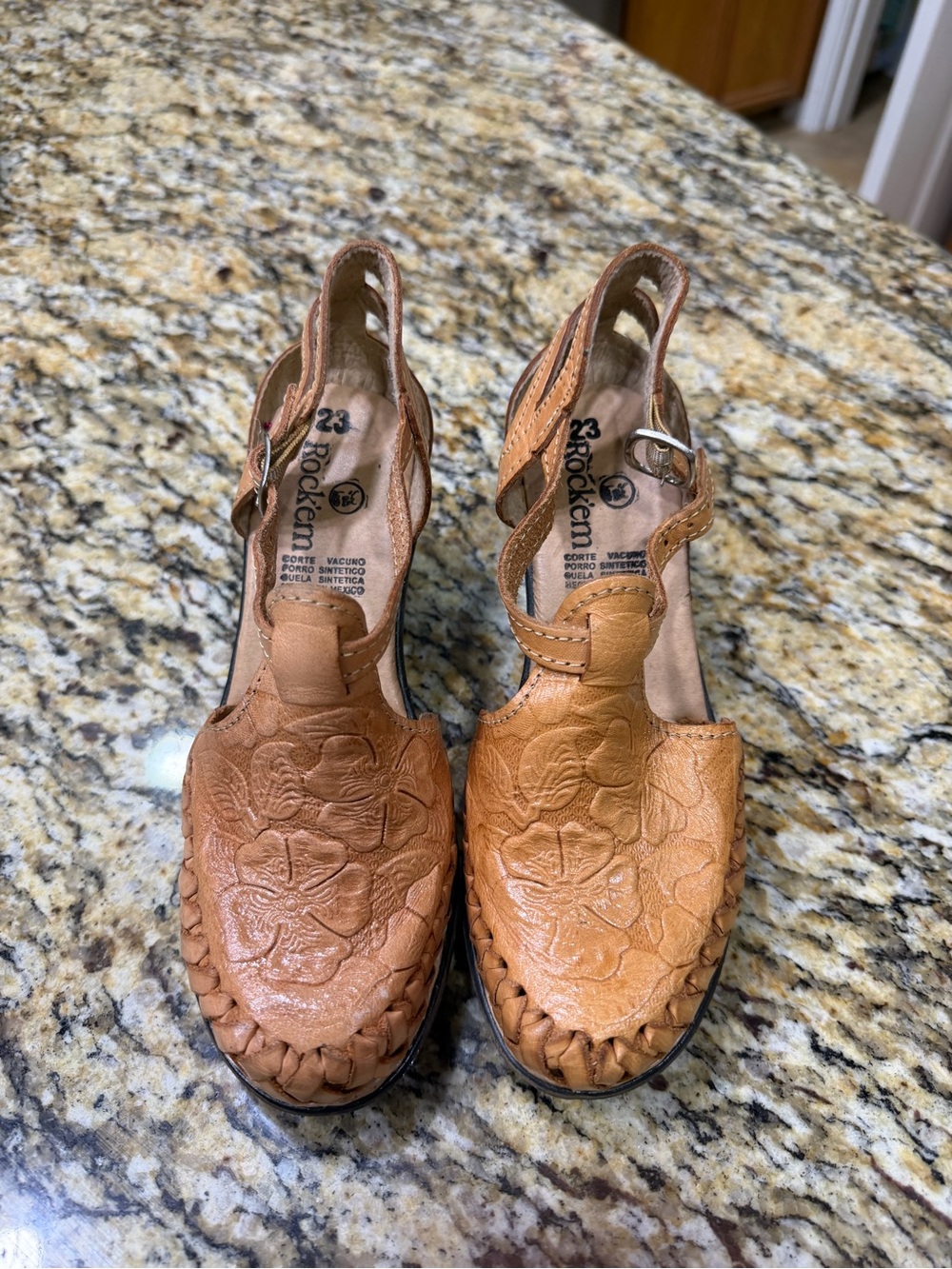Rockem Floral-Tooled Tan Leather Slingback Heels‎